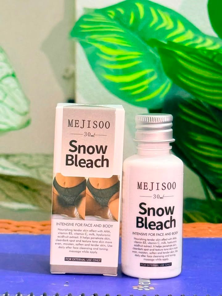 Snow Bleach Whitening Cream.